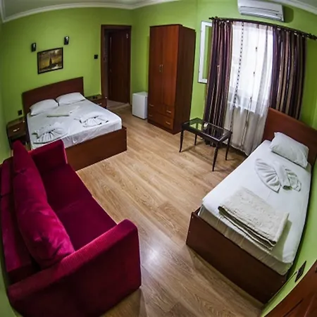 Orient Albergue